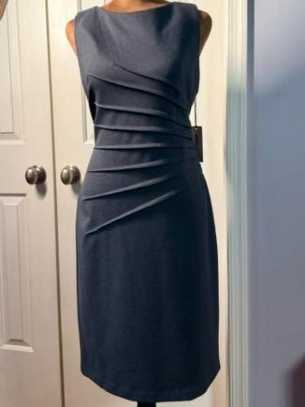 NWT Ivanka Trump Gray Ruched Sheath Dress Size 6 Side Zip Career Cocktail